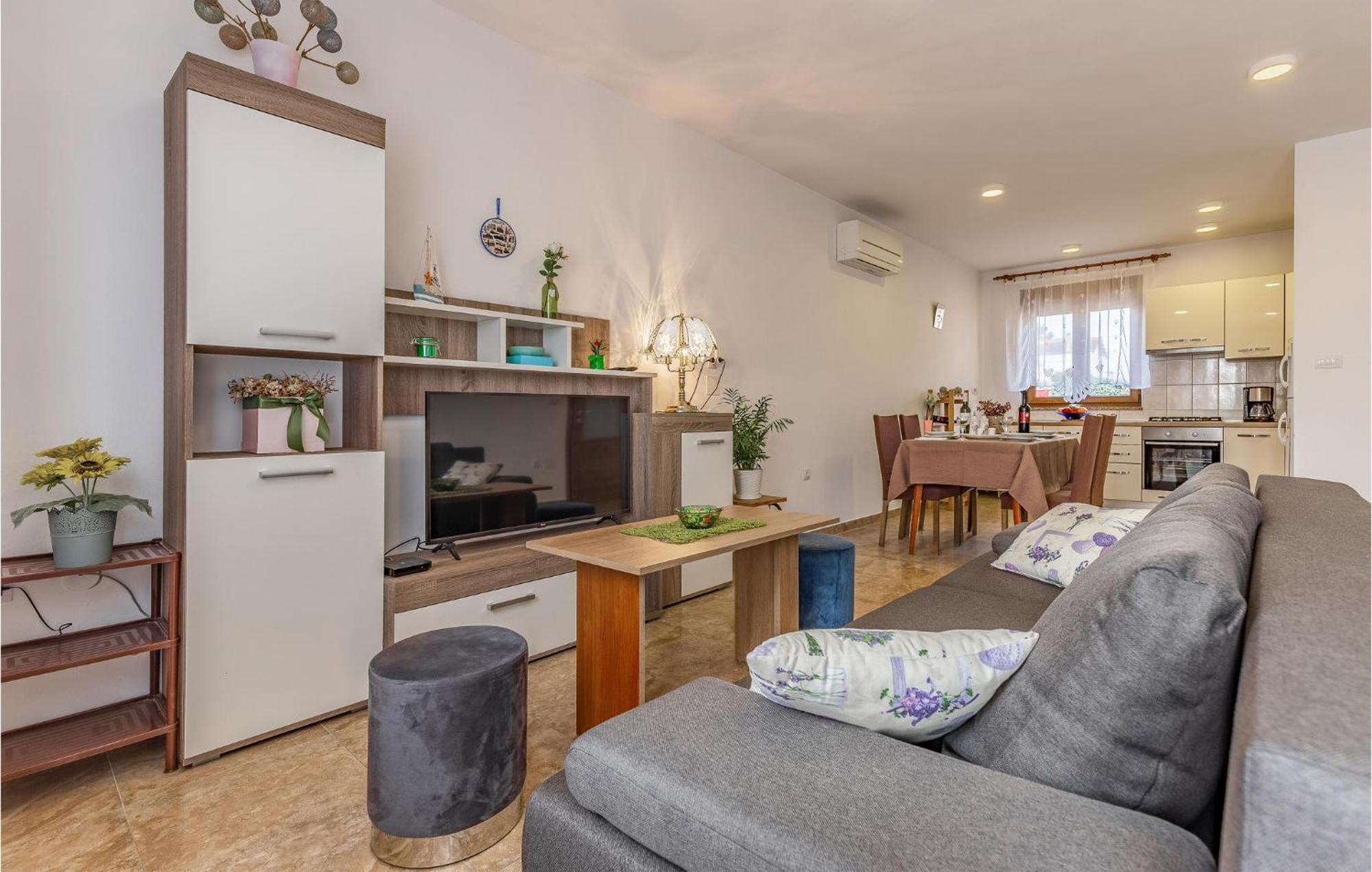 Awesome Apartment In Pula With Wifi Bagian luar foto
