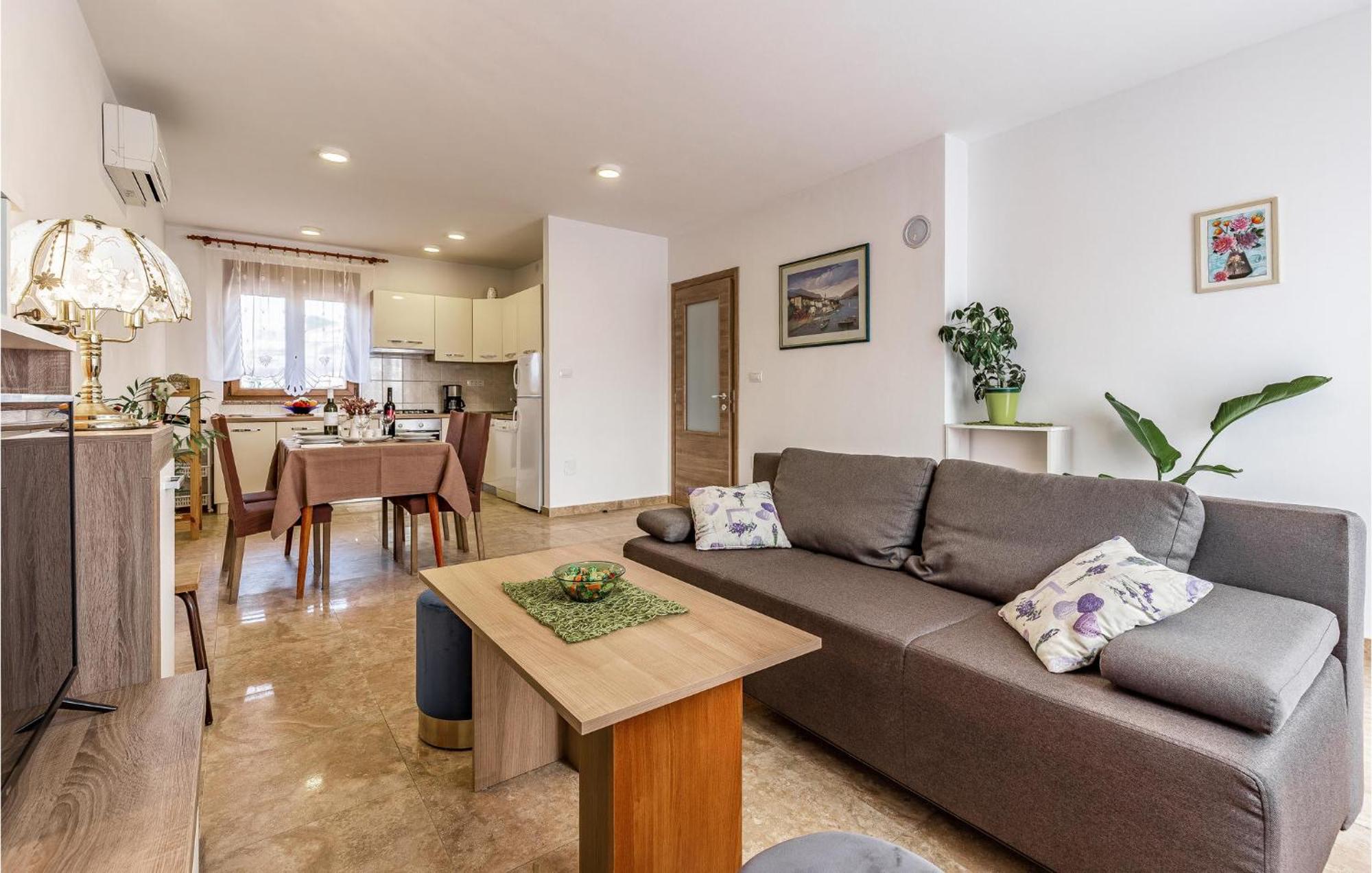 Awesome Apartment In Pula With Wifi Bagian luar foto