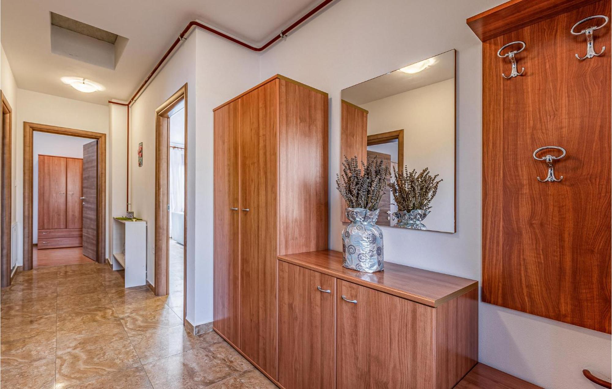 Awesome Apartment In Pula With Wifi Bagian luar foto