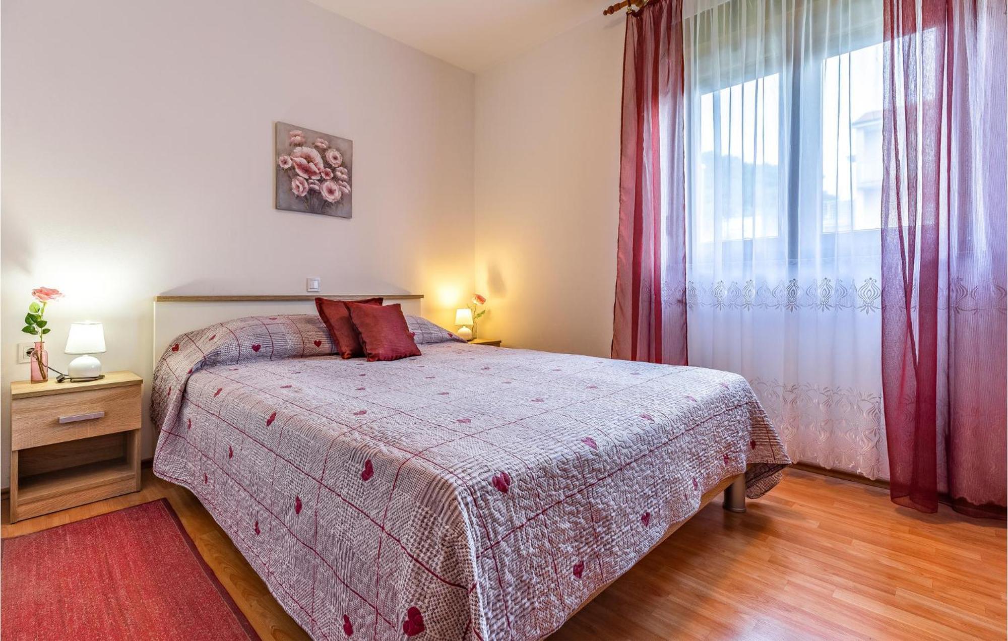 Awesome Apartment In Pula With Wifi Bagian luar foto